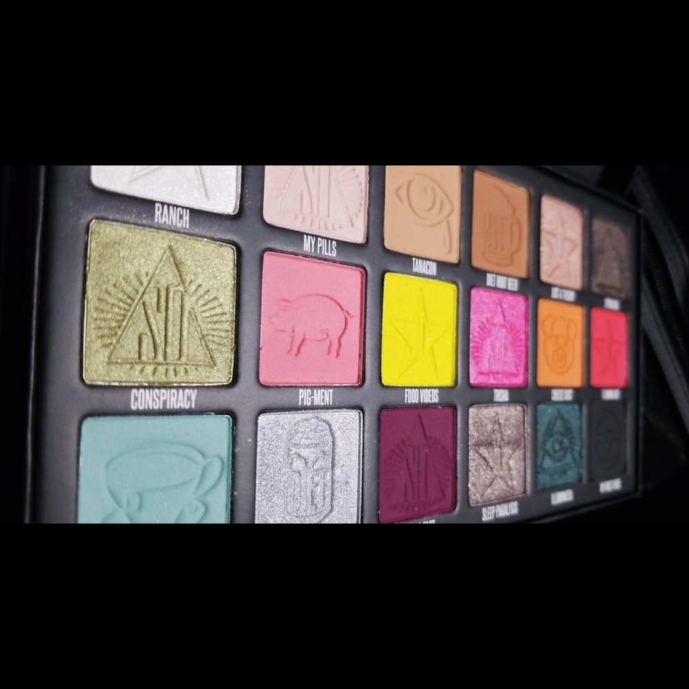 BNIB Jeffree Star x SD Conspiracy Palette